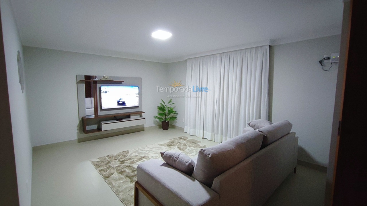 Casa para alquiler de vacaciones em Marechal Floriano (Araguaia)