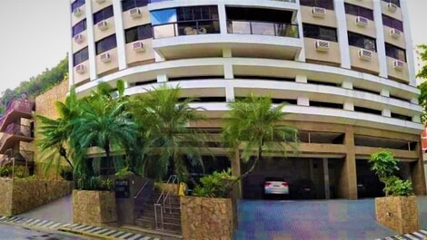 Vista frontal do aconchegante condomínio porto fino