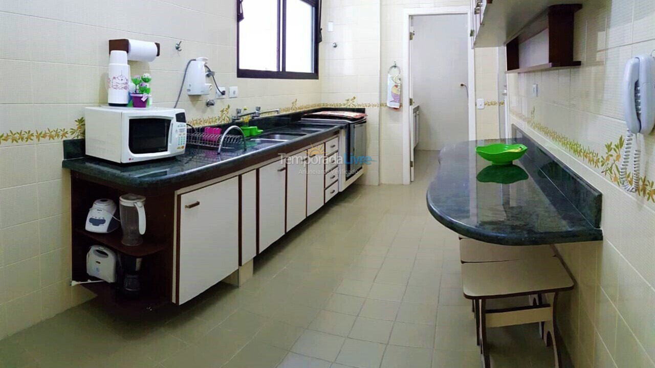 Apartment for vacation rental in Guarujá (Pitangueiras)