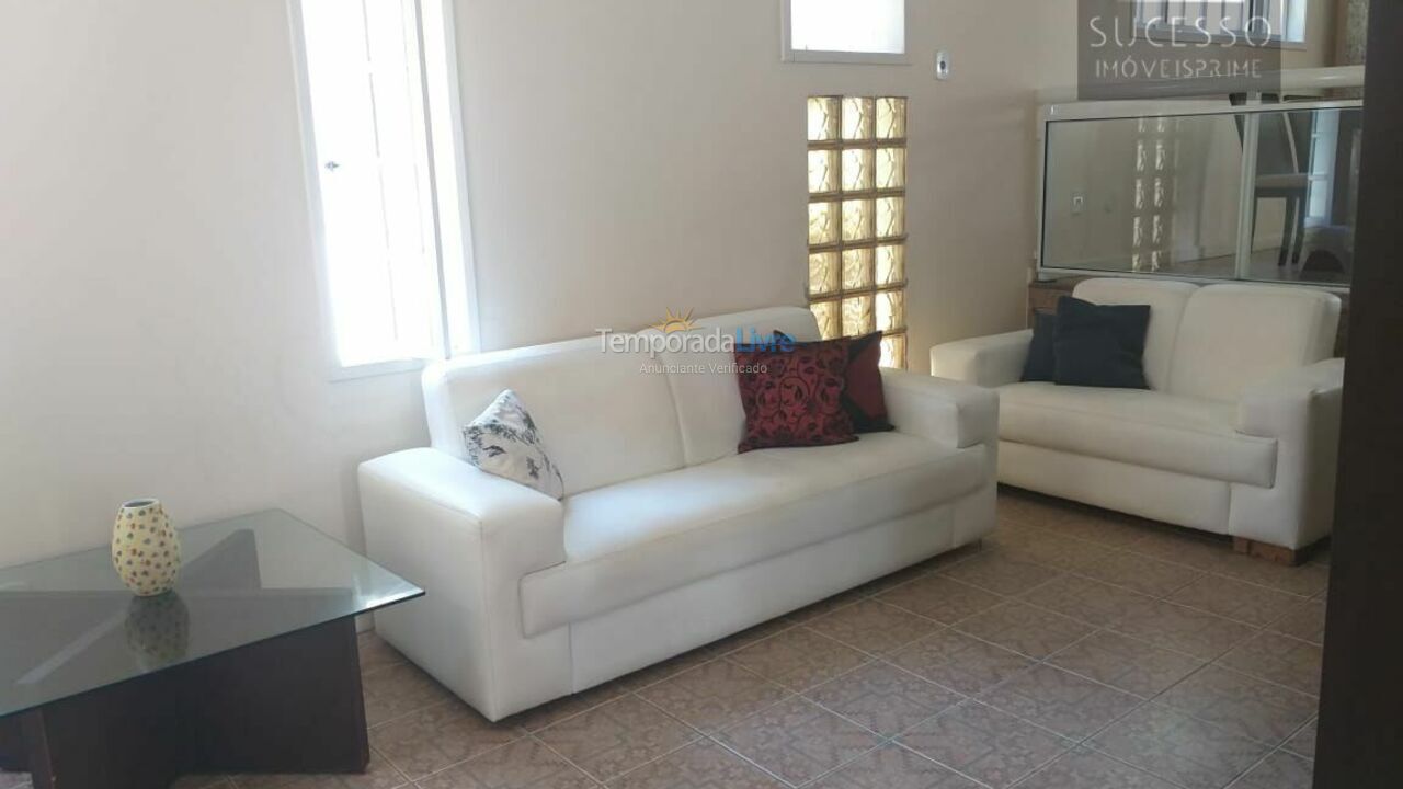 Casa para aluguel de temporada em Cabo Frio (Algodoal)