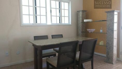 Casa com piscina na praia do Forte- Cabo Frio/RJ