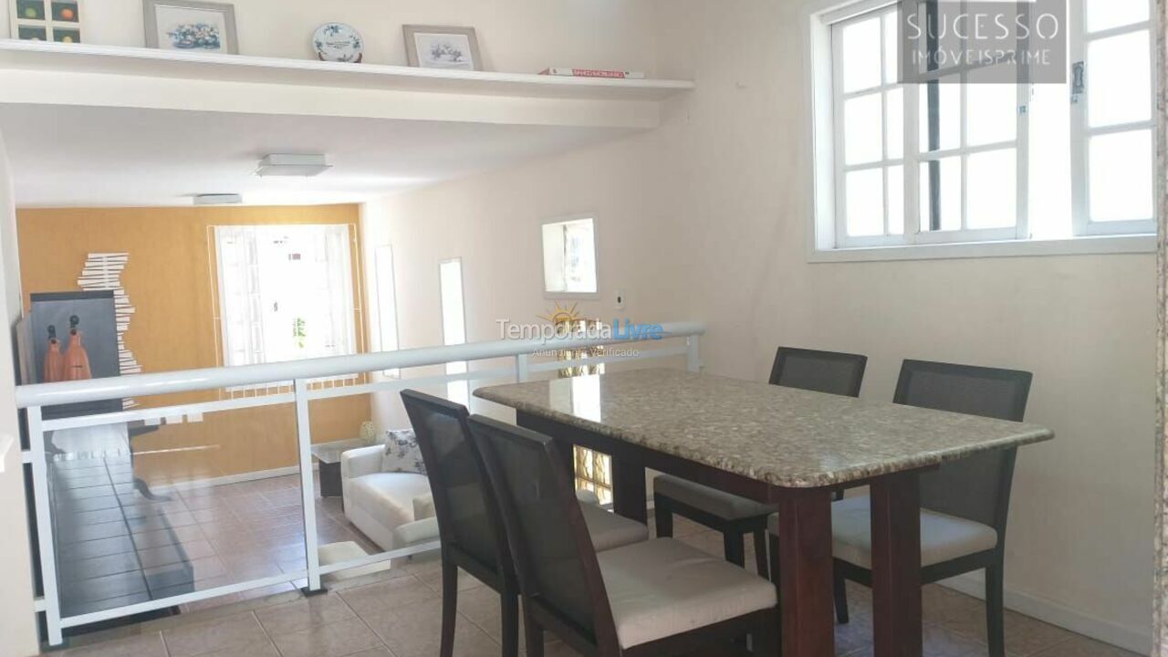 Casa para aluguel de temporada em Cabo Frio (Algodoal)