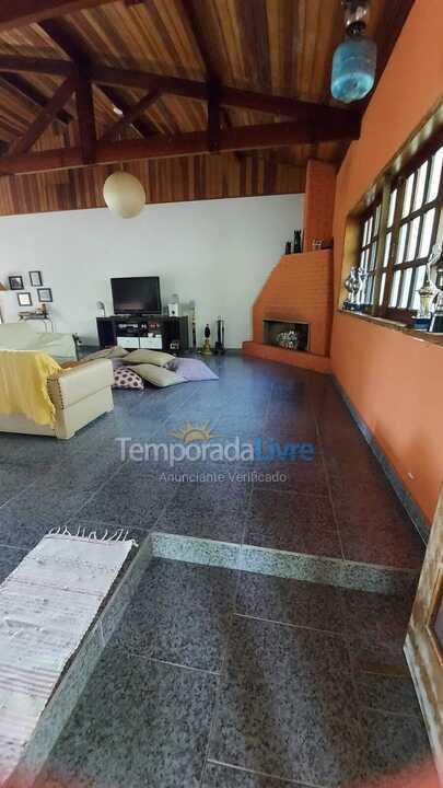 Chácara / sítio para aluguel de temporada em Pedreira (Jardim Náutico Represa)