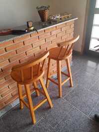 Chácara à beira do Rio Jaguari em meio a montanhas e reserva florestal