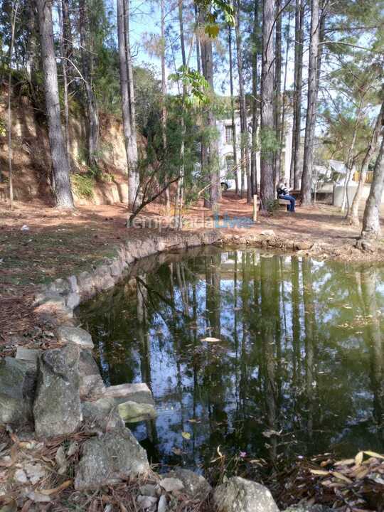 Chácara / sítio para aluguel de temporada em Pedreira (Jardim Náutico Represa)
