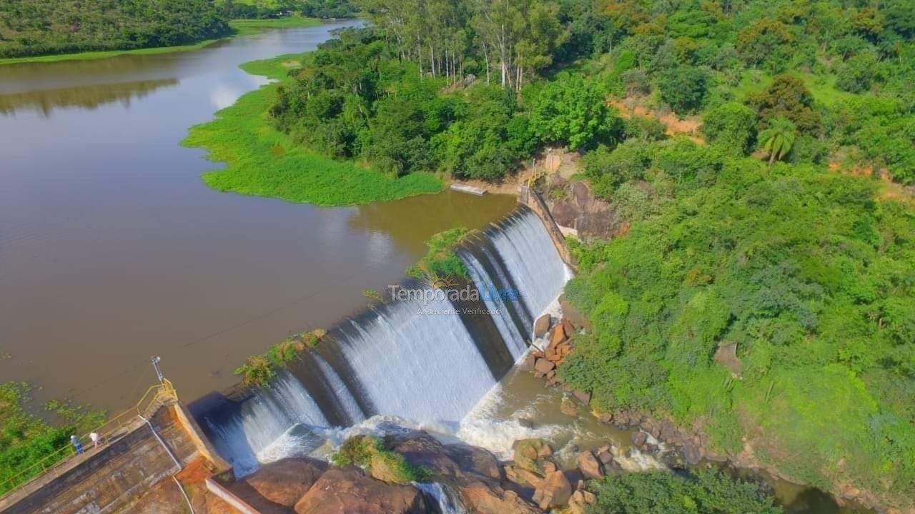 Chácara / sítio para aluguel de temporada em Pedreira (Jardim Náutico Represa)