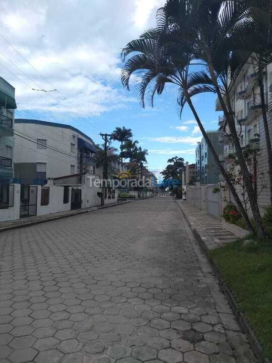 Apartment for vacation rental in Ubatuba (Praia Grande)
