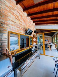 Área de churrasqueira