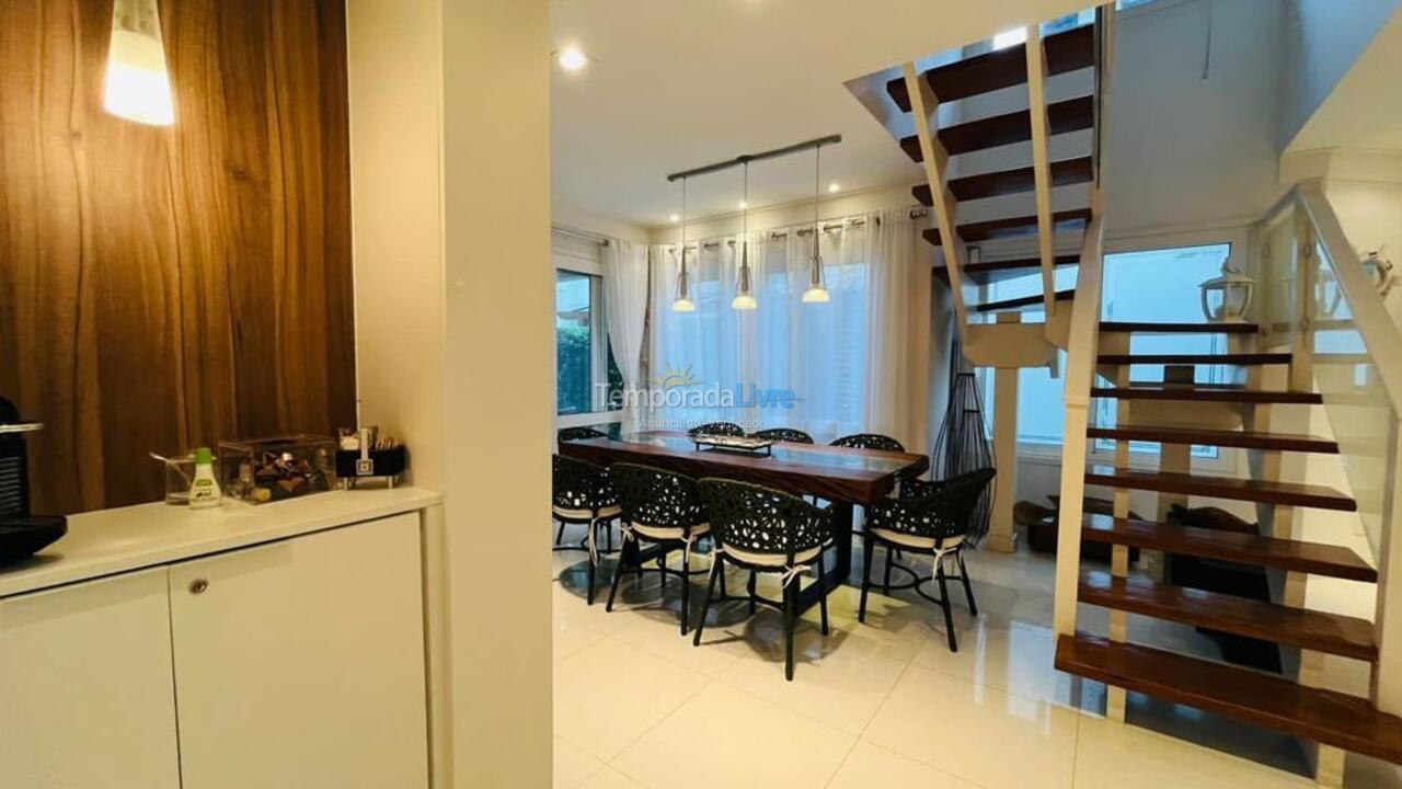 Casa para aluguel de temporada em São Sebastião (Juquehy)