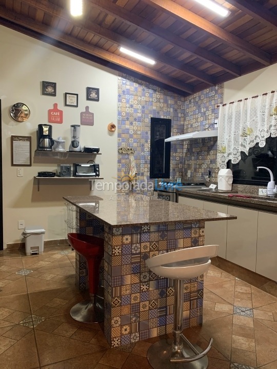 Chácara / sítio para aluguel de temporada em Joanópolis (Condomínio Porto danalis)