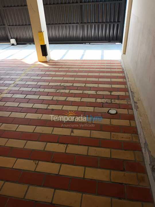 Casa para aluguel de temporada em Itapema (Meia Praia)