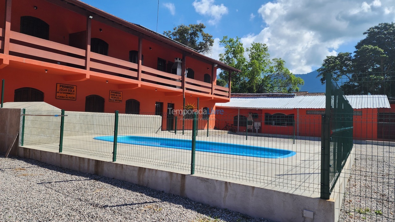 Casa para aluguel de temporada em Ubatuba (Maranduba)
