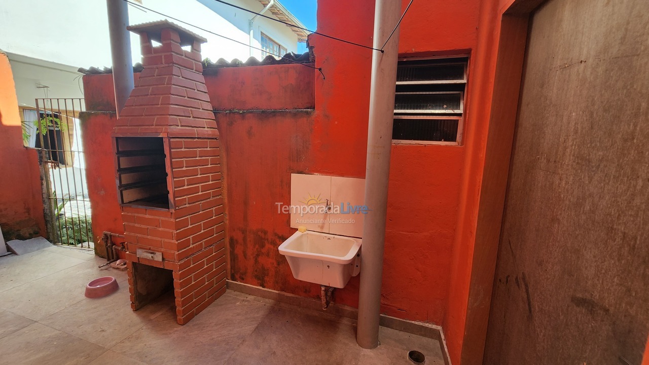 Casa para aluguel de temporada em Ubatuba (Maranduba)