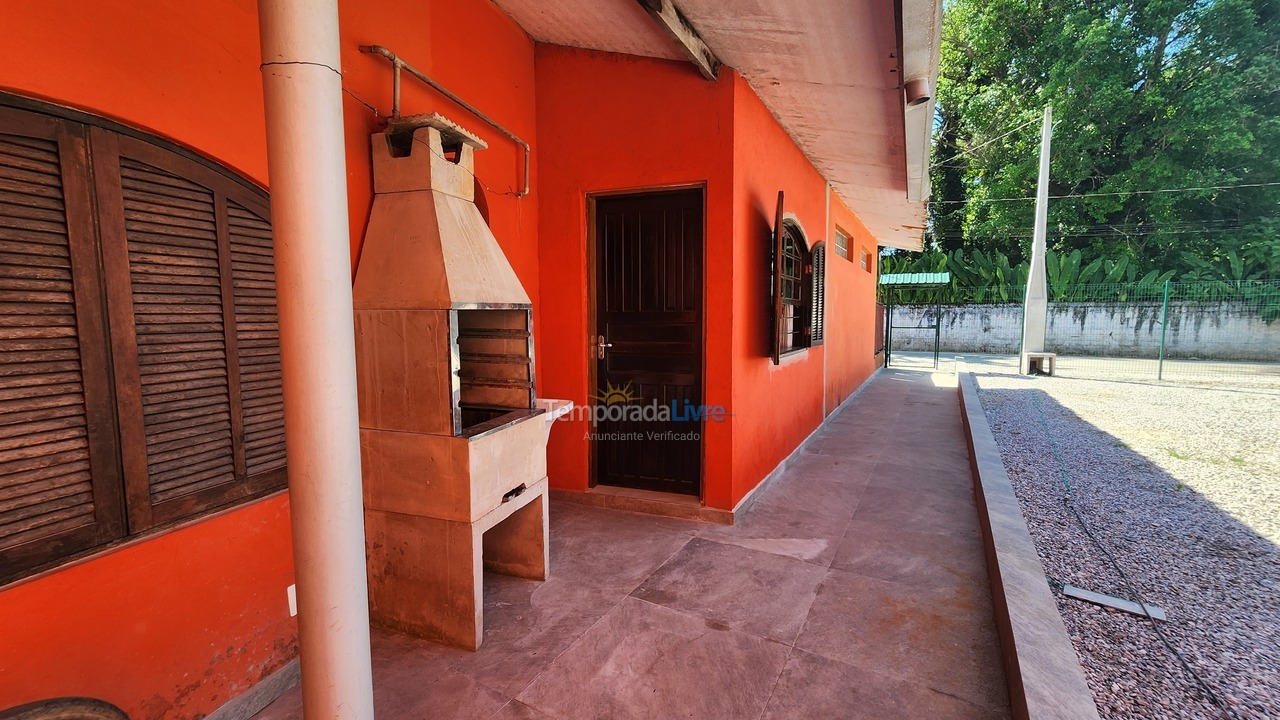 Apartamento para aluguel de temporada em Ubatuba (Maranduba)