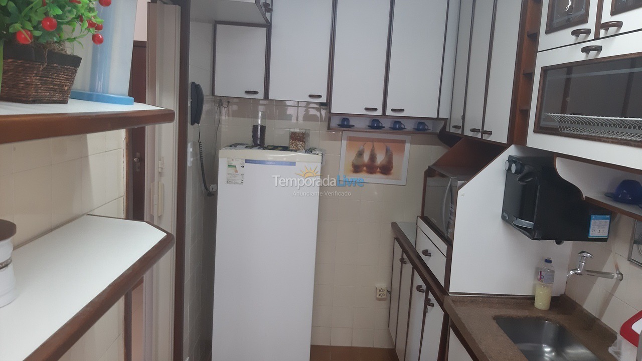 Apartamento para aluguel de temporada em Cabo Frio (Algodoal)