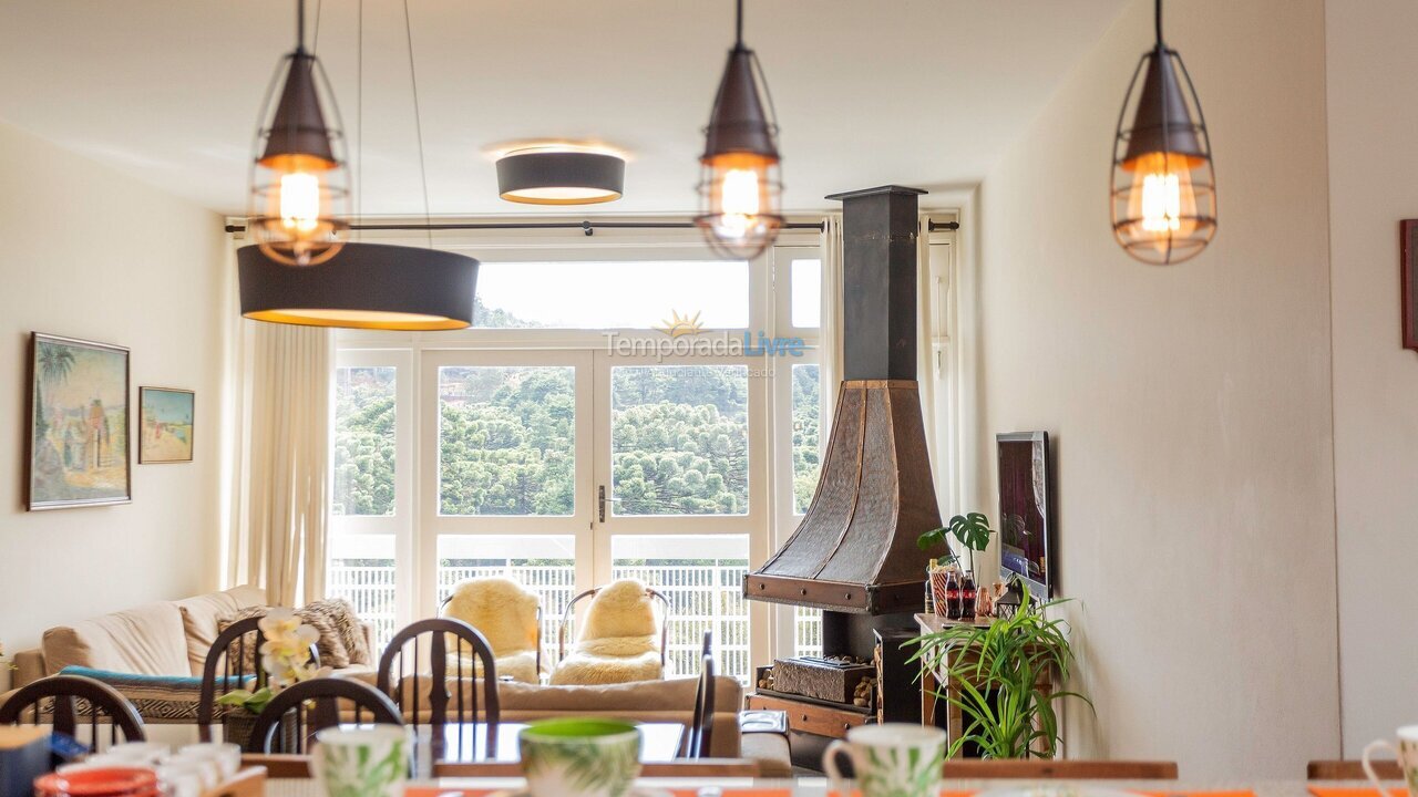 Apartment for vacation rental in Campos do Jordão (Capivari)