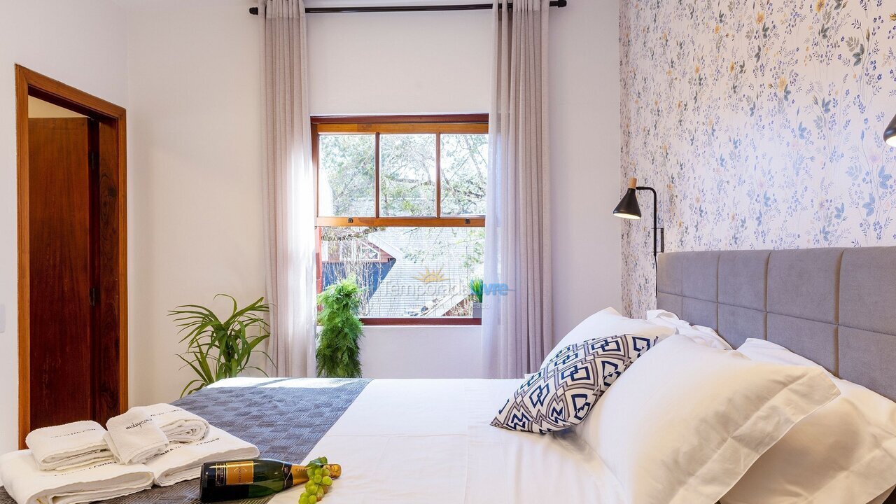 Apartamento para aluguel de temporada em Campos do Jordão (Capivari)