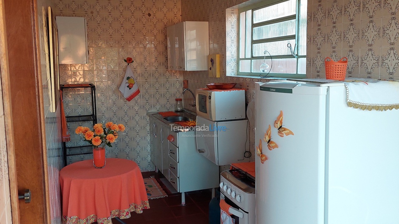 Granja para alquiler de vacaciones em águas de São Pedro (Porangaba)