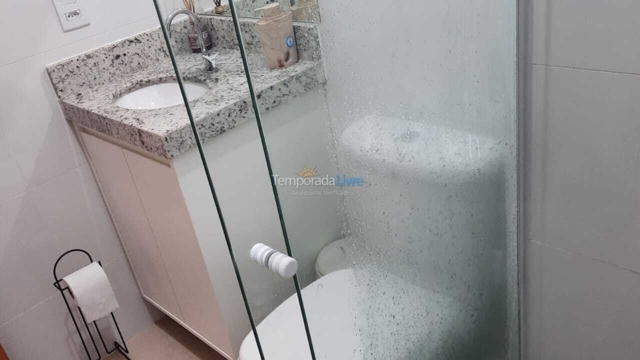 Apartamento para aluguel de temporada em Ubatuba (Praia das Toninhas)