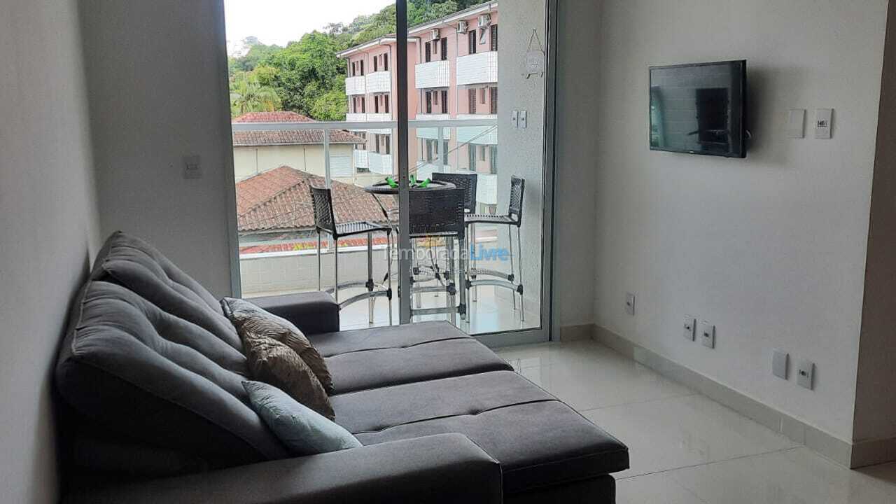 Apartamento para aluguel de temporada em Ubatuba (Praia das Toninhas)