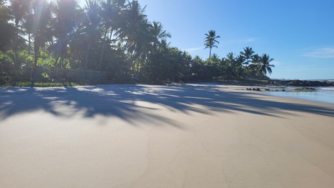 House on the sand for nature lovers..
