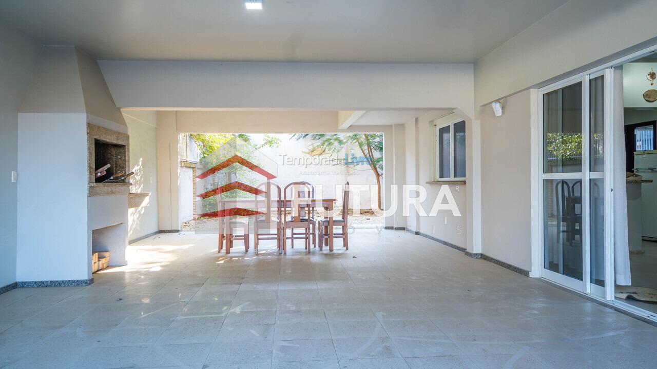 Casa para aluguel de temporada em Bombinhas (Mariscal)