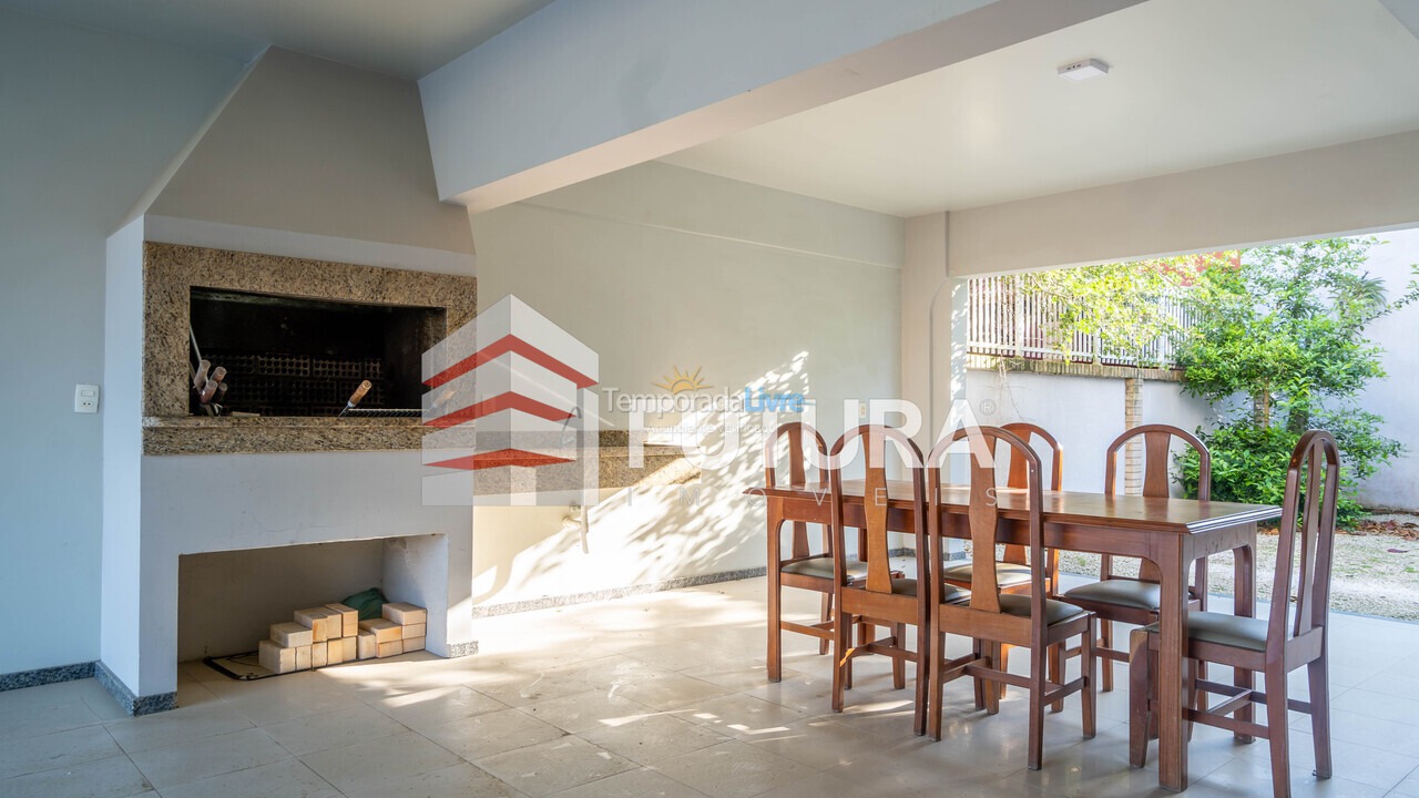 Casa para aluguel de temporada em Bombinhas (Mariscal)