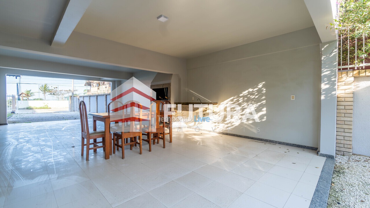 Casa para aluguel de temporada em Bombinhas (Mariscal)