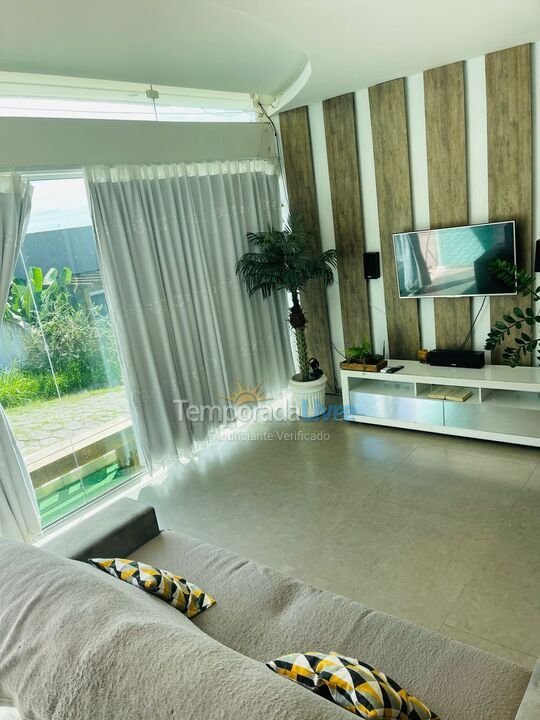 Casa para aluguel de temporada em Cabo Frio (Peró)