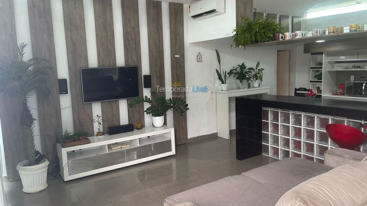 Casa para aluguel de temporada em Cabo Frio (Peró)