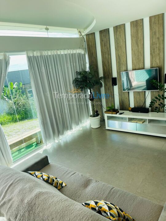 Casa para aluguel de temporada em Cabo Frio (Peró)