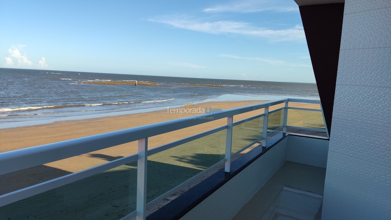 Casa para aluguel de temporada em São Francisco de Itabapoana (Praia de Manguinhos)