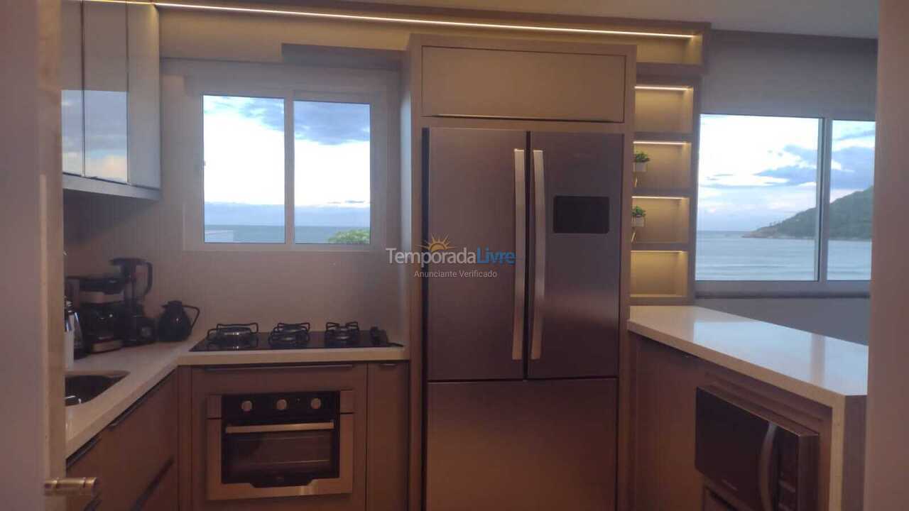 Apartment for vacation rental in Bombinhas (Canto Grande)