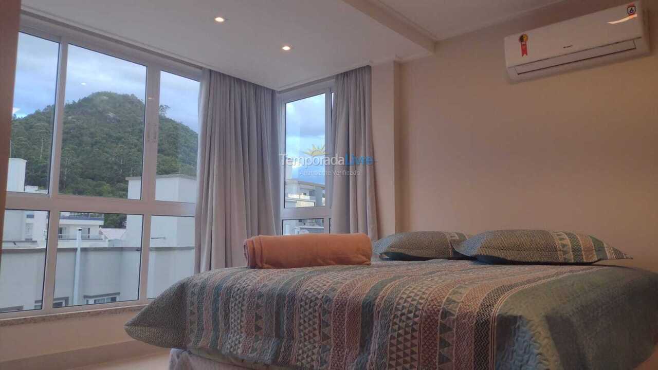 Apartment for vacation rental in Bombinhas (Canto Grande)