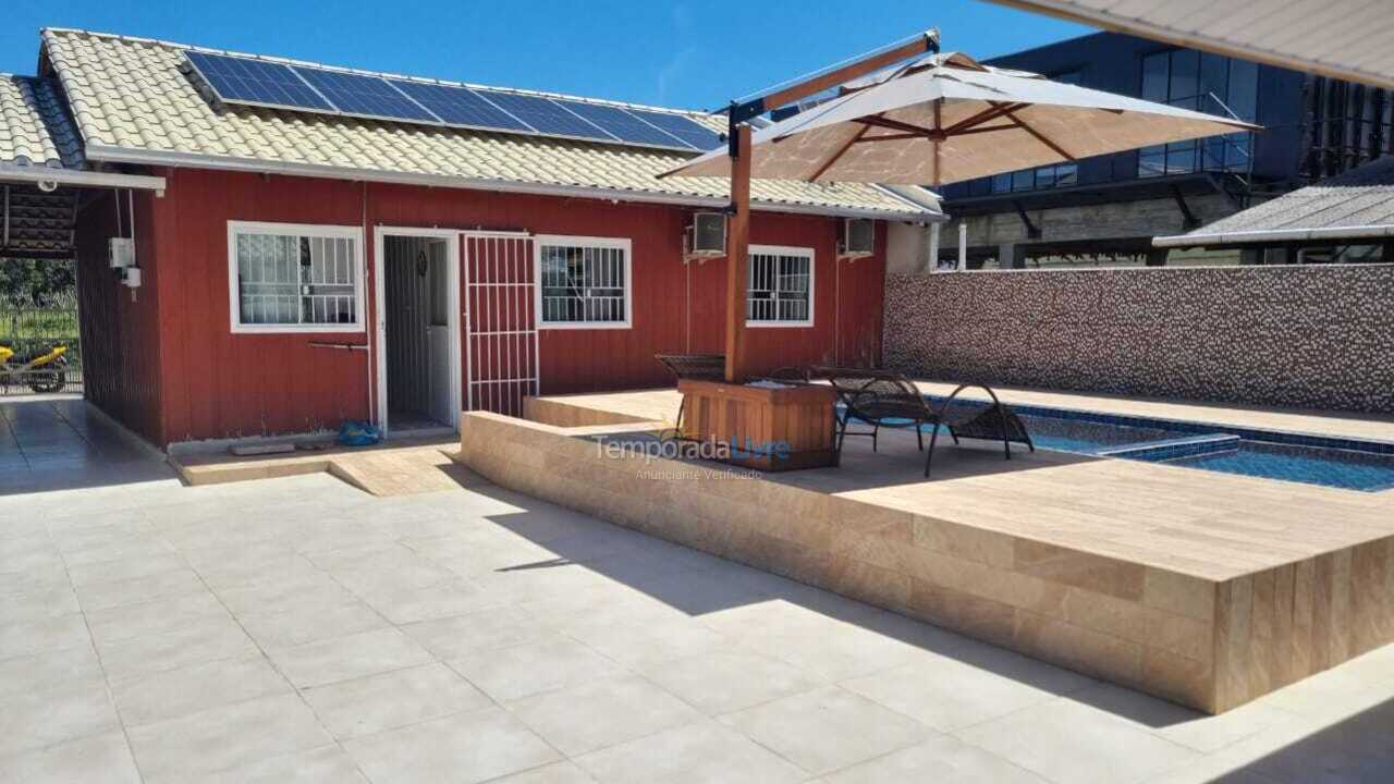 Casa para aluguel de temporada em Bombinhas (Mariscal)