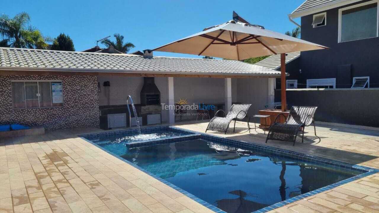 Casa para aluguel de temporada em Bombinhas (Mariscal)