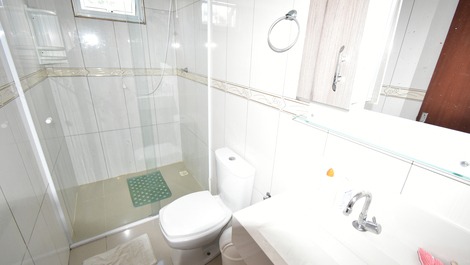 CASA MARFIM * 3 QUARTOS * PISCINA * 650 mts da Praia de Mariscal.