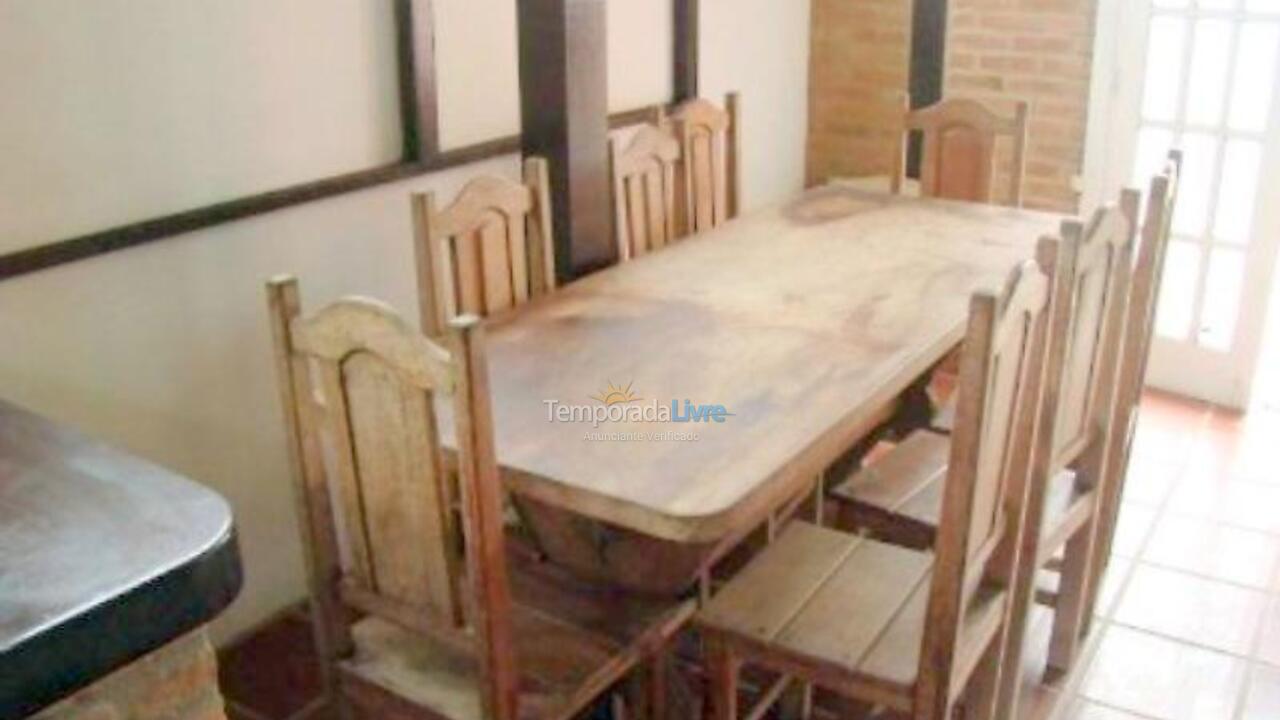 Casa para aluguel de temporada em Cabo Frio (Praia do Foguete)