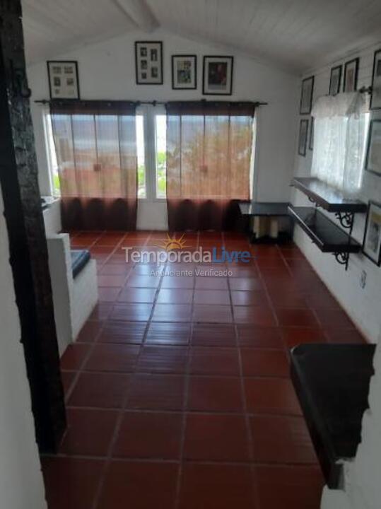 Casa para aluguel de temporada em Cabo Frio (Praia do Foguete)