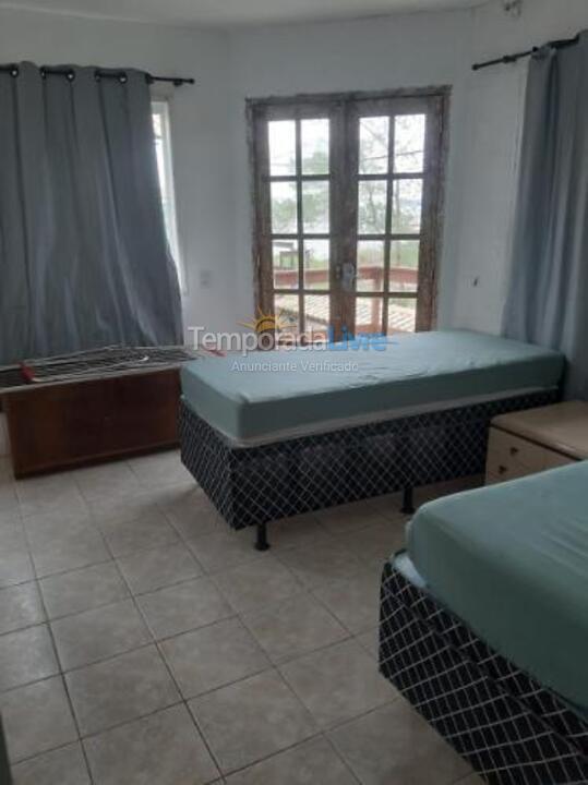 Casa para aluguel de temporada em Cabo Frio (Praia do Foguete)