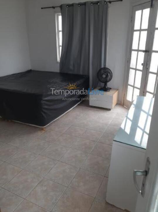 Casa para aluguel de temporada em Cabo Frio (Praia do Foguete)