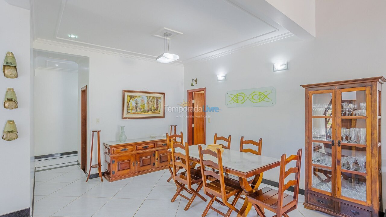 Casa para aluguel de temporada em Camaçari (Praia de Guarajuba)