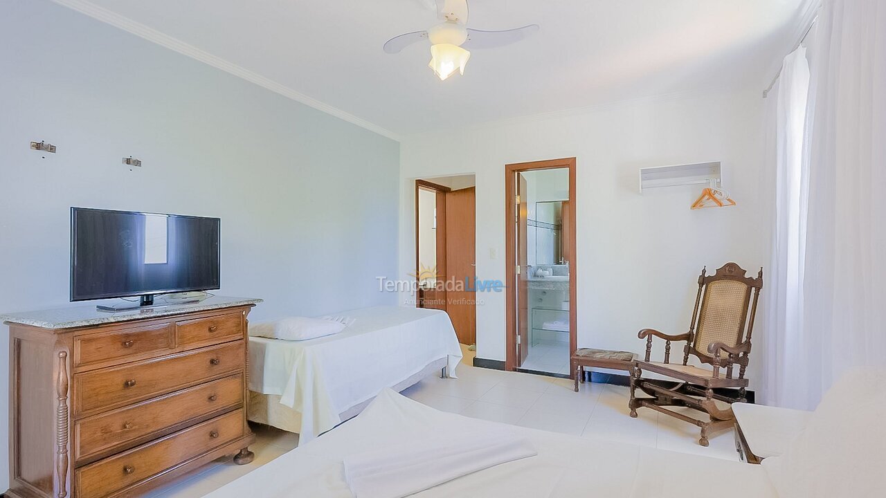 Casa para aluguel de temporada em Camaçari (Praia de Guarajuba)