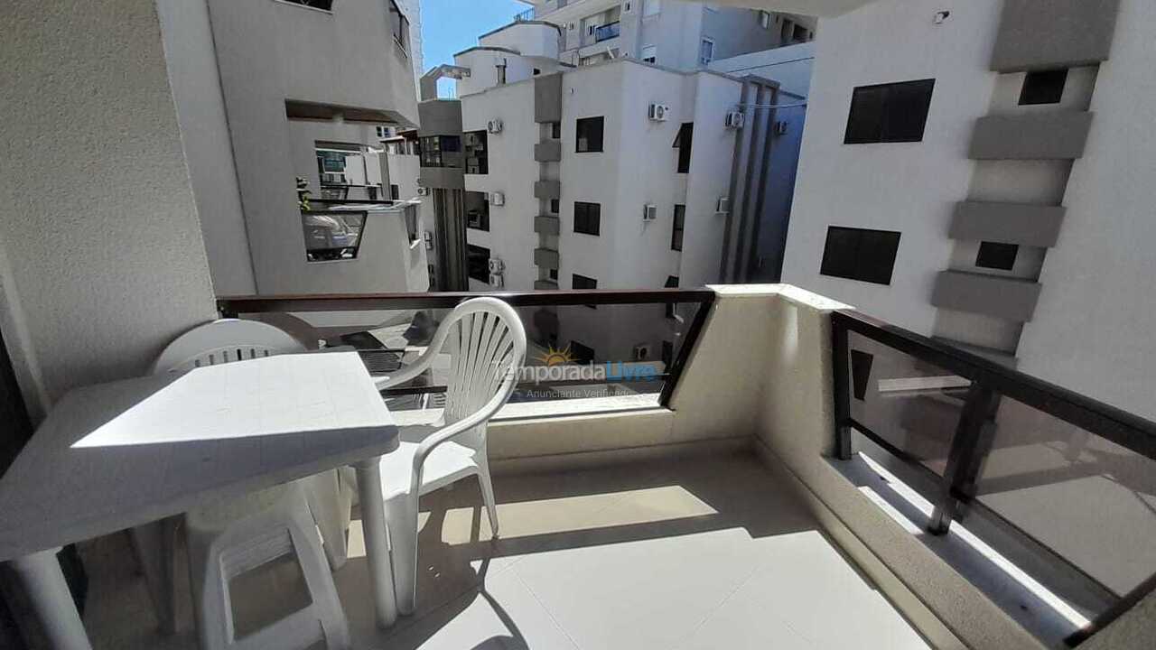 Apartamento para aluguel de temporada em Itapema (Meia Praia)