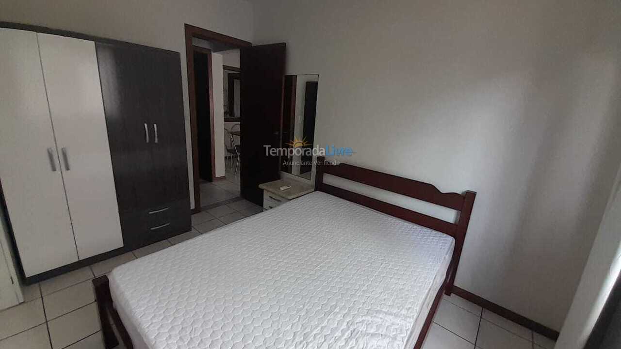 Apartamento para aluguel de temporada em Itapema (Meia Praia)