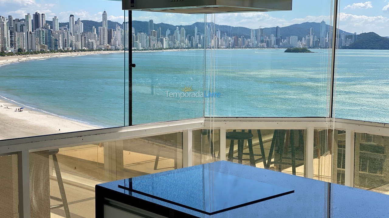 Apartamento para alquiler de vacaciones em Balneário Camboriú (Praia Central)