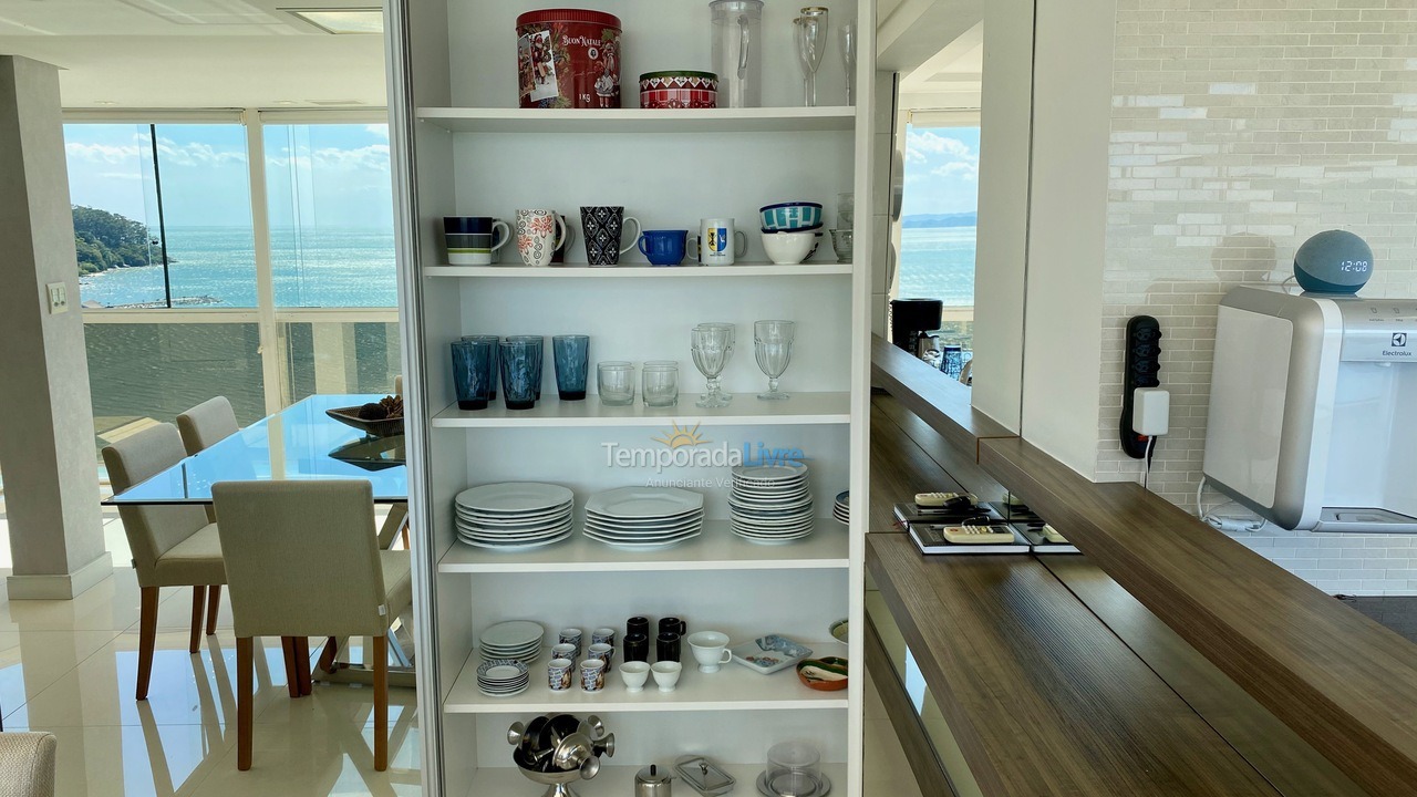 Apartamento para alquiler de vacaciones em Balneário Camboriú (Praia Central)