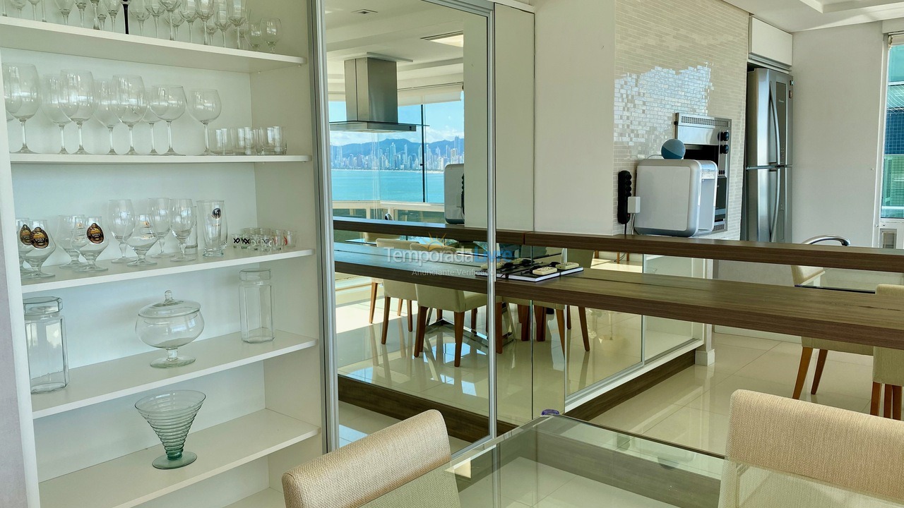 Apartamento para alquiler de vacaciones em Balneário Camboriú (Praia Central)