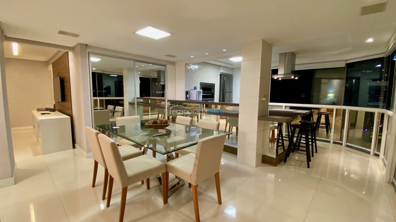 Apartamento para alquiler de vacaciones em Balneário Camboriú (Praia Central)