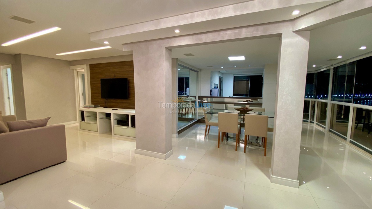 Apartamento para alquiler de vacaciones em Balneário Camboriú (Praia Central)